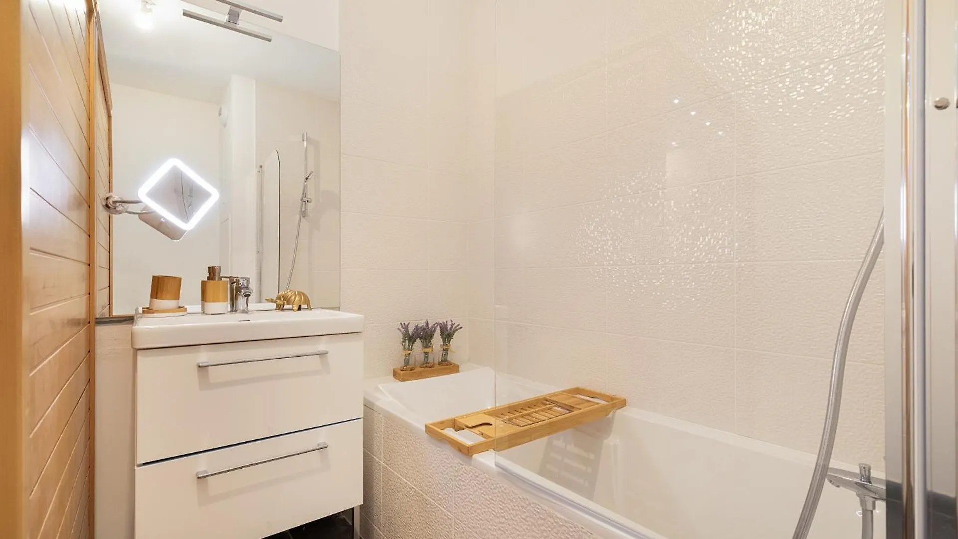 Suite De Luxe A 10 Min De Paris - Sauna, Cinema Bagneux  Frankrike